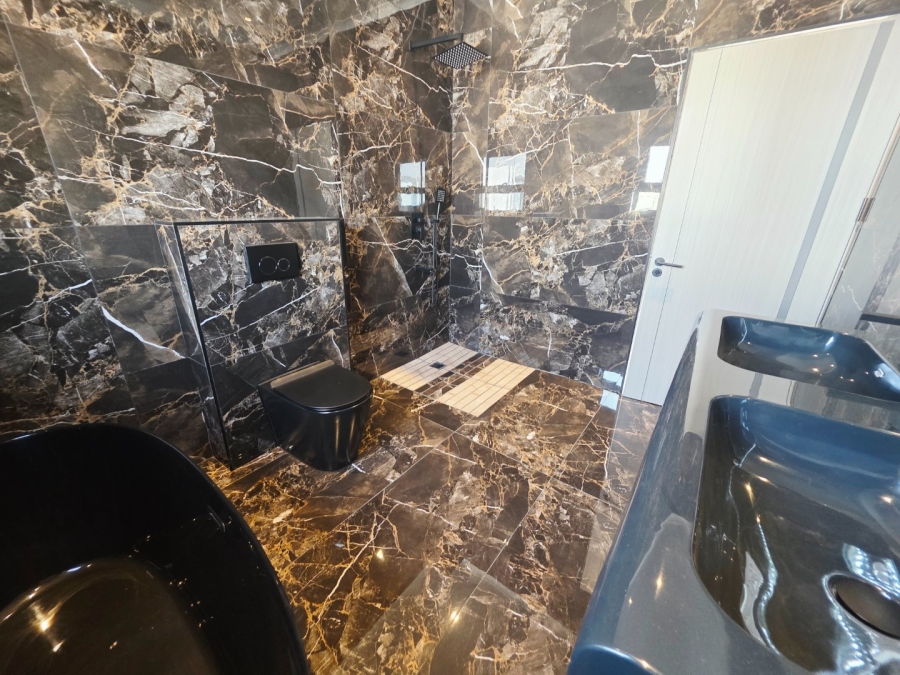 3 Bedroom Property for Sale in Sandown Western Cape